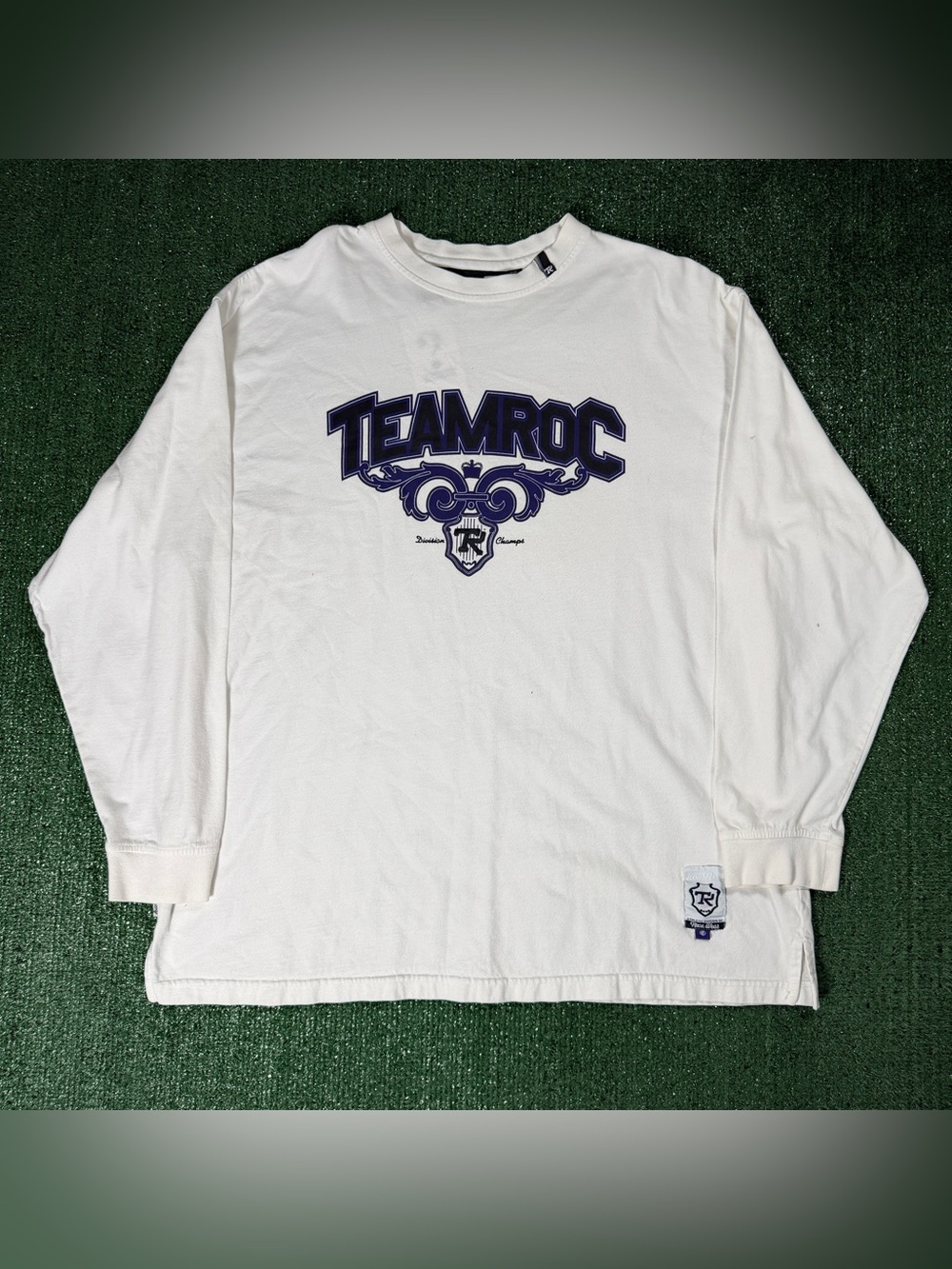 Y2K Team Roc Rocawear Long Sleeve T-Shirt Large White Graphic Crest
